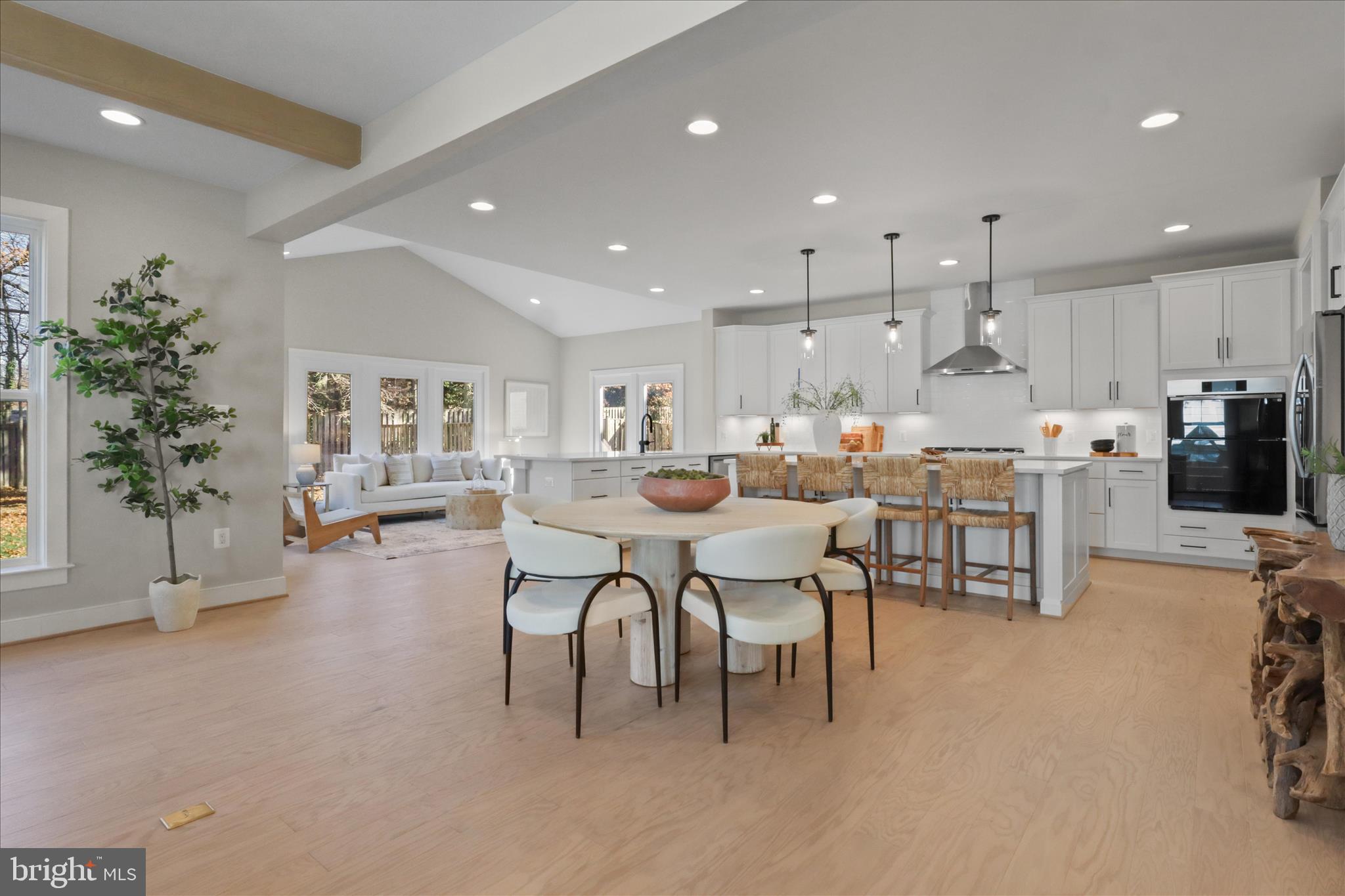 1416 DESALE STREET SW