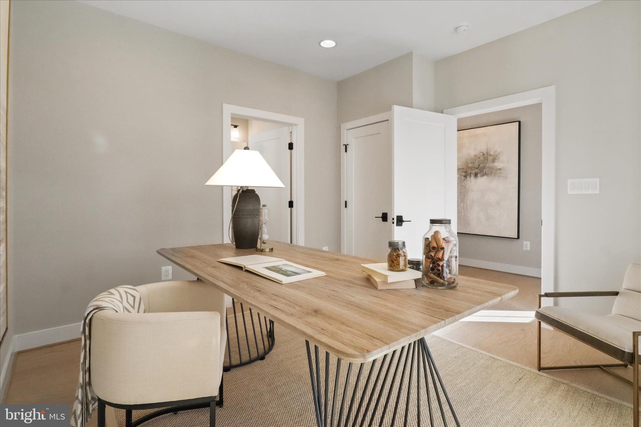 1416 DESALE STREET SW