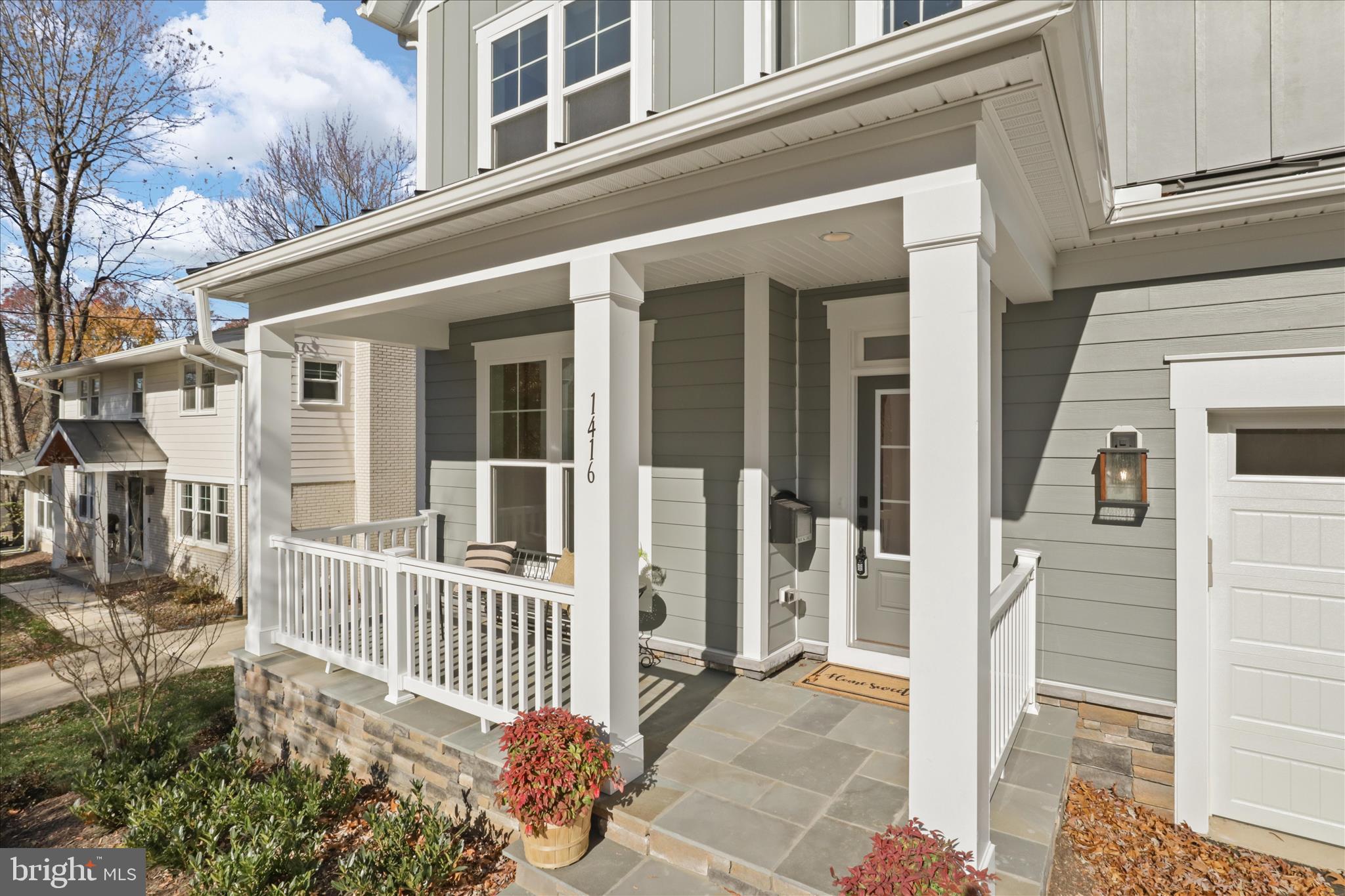 1416 DESALE STREET SW