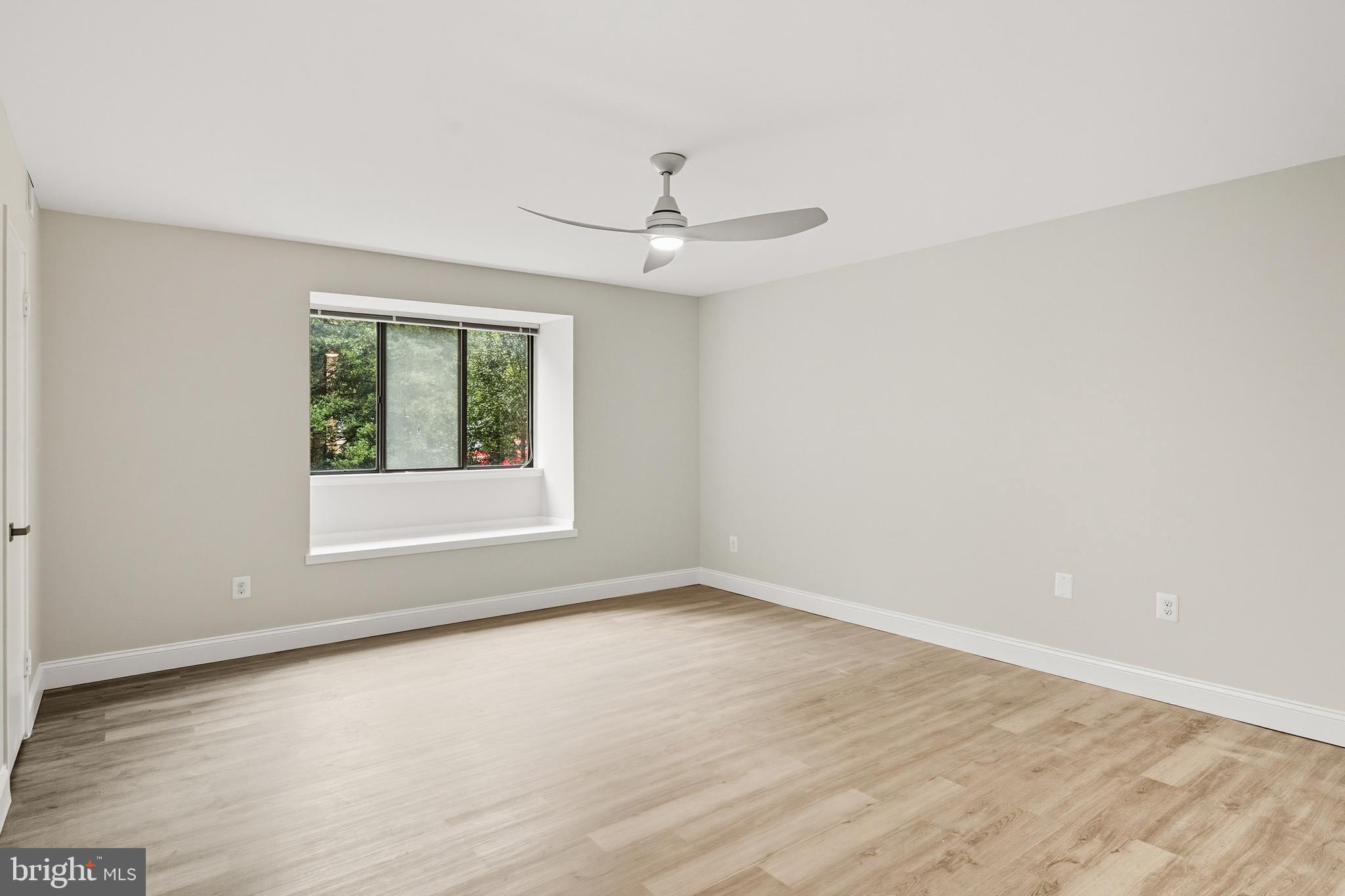 1664 PARKCREST CIRCLE 200