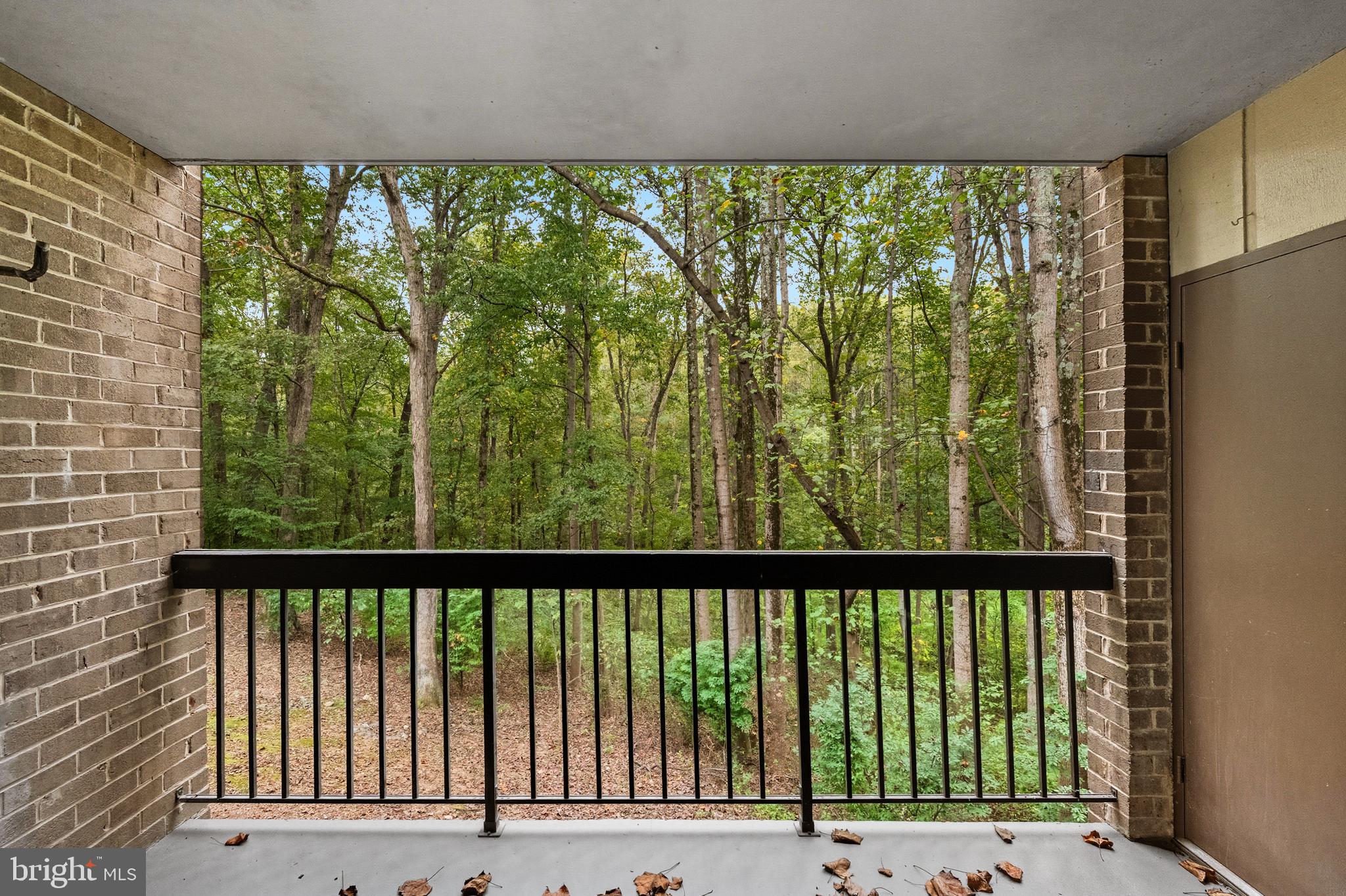 1664 PARKCREST CIRCLE 200