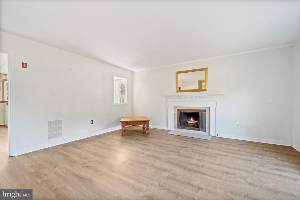 2335 ROSEDOWN DRIVE