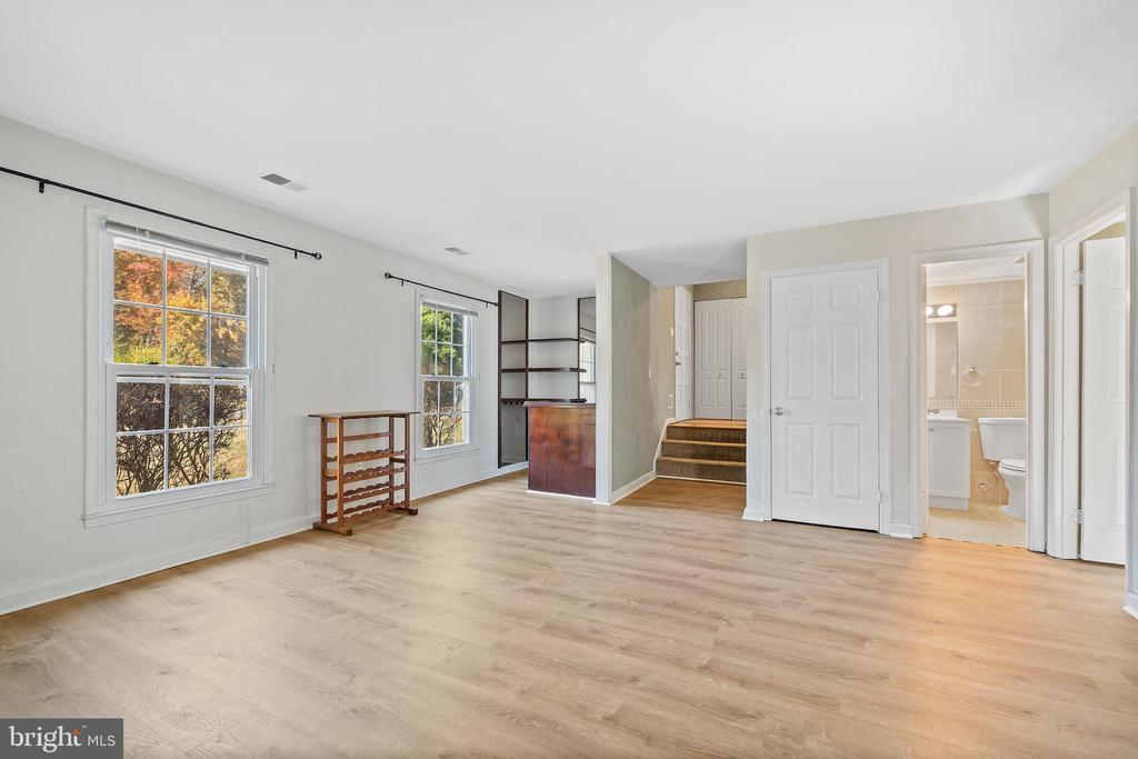 2335 ROSEDOWN DRIVE