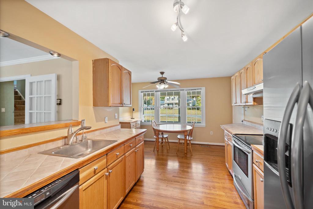 2335 ROSEDOWN DRIVE