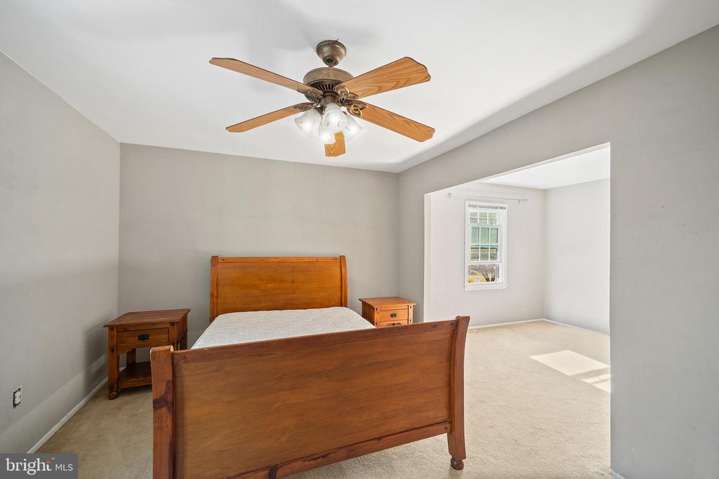 2335 ROSEDOWN DRIVE