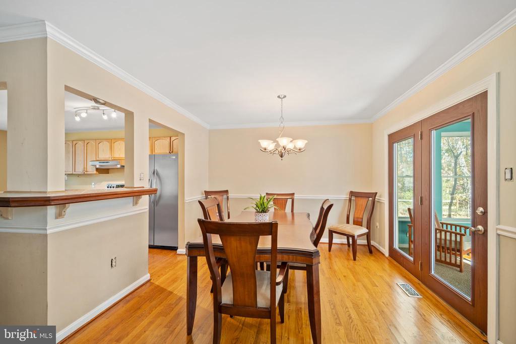 2335 ROSEDOWN DRIVE