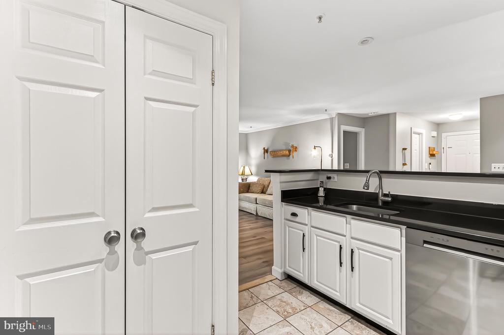 12213 FAIRFIELD HOUSE DRIVE 506B