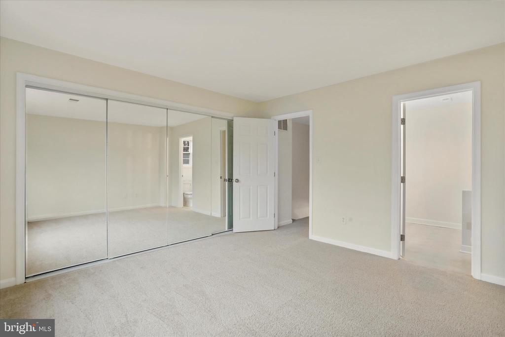 5716 OSPREY COURT