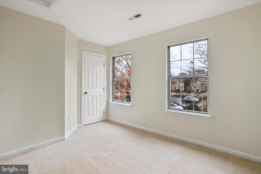 5716 OSPREY COURT