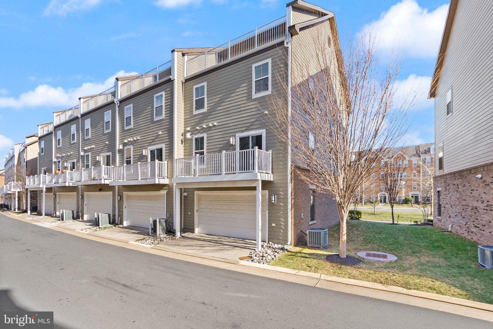 13650 AIR AND SPACE MUSEUM PARKWAY