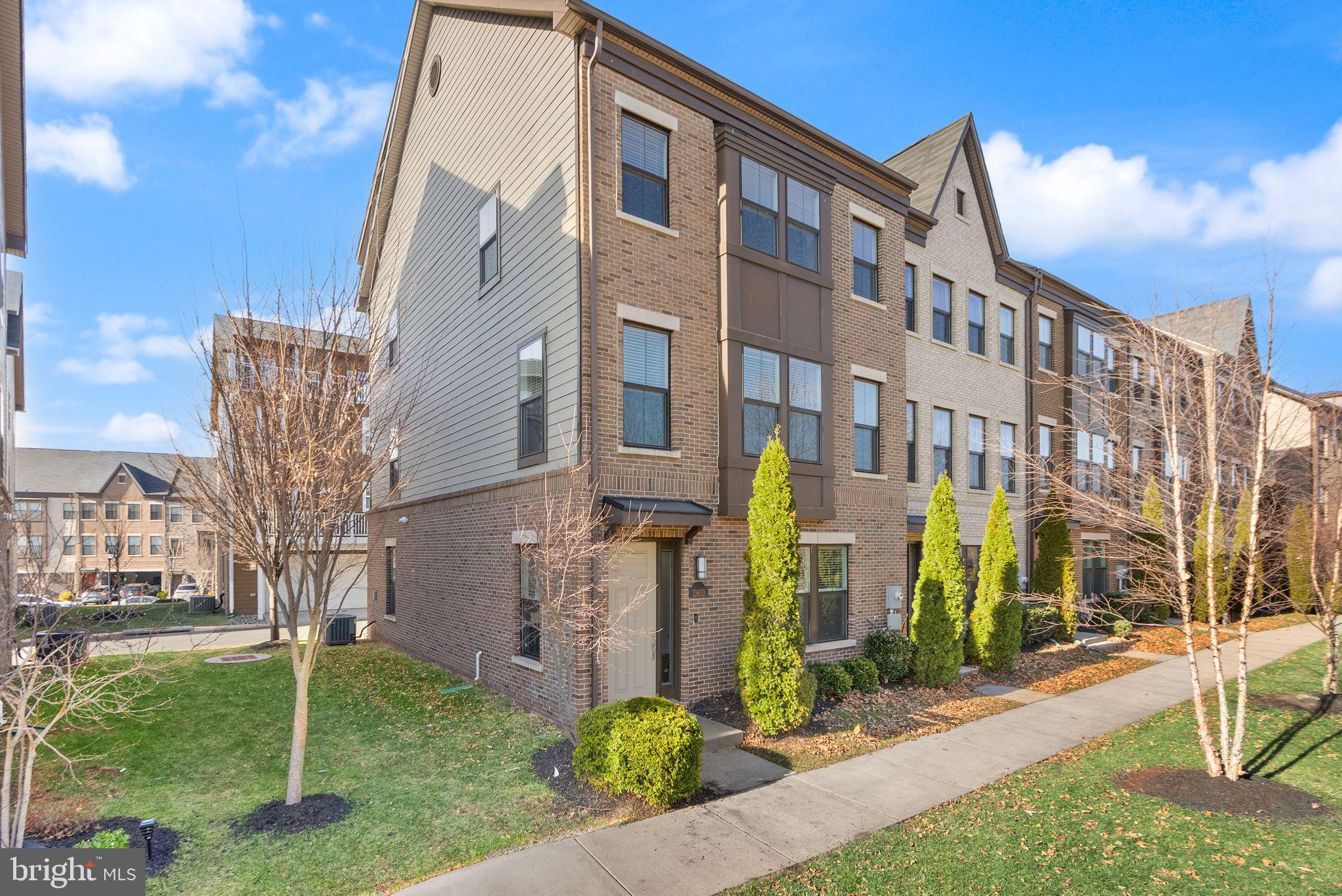 13650 AIR AND SPACE MUSEUM PARKWAY