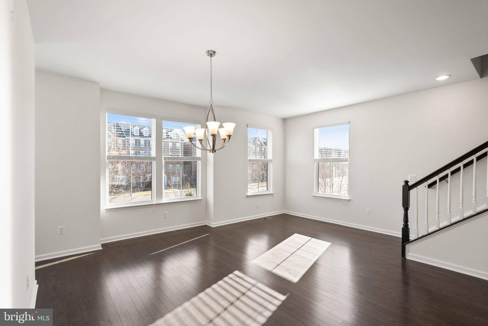 13650 AIR AND SPACE MUSEUM PARKWAY