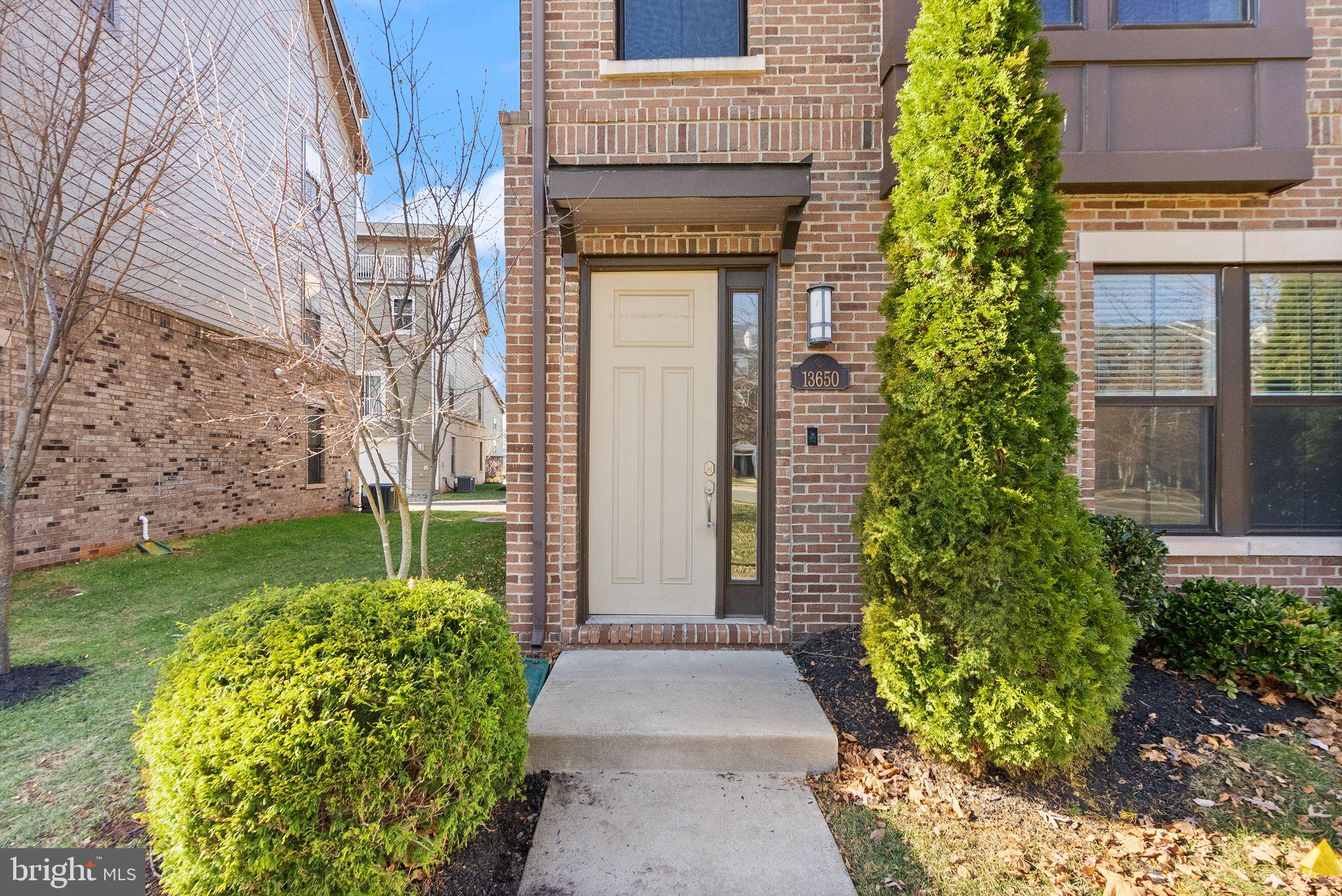 13650 AIR AND SPACE MUSEUM PARKWAY