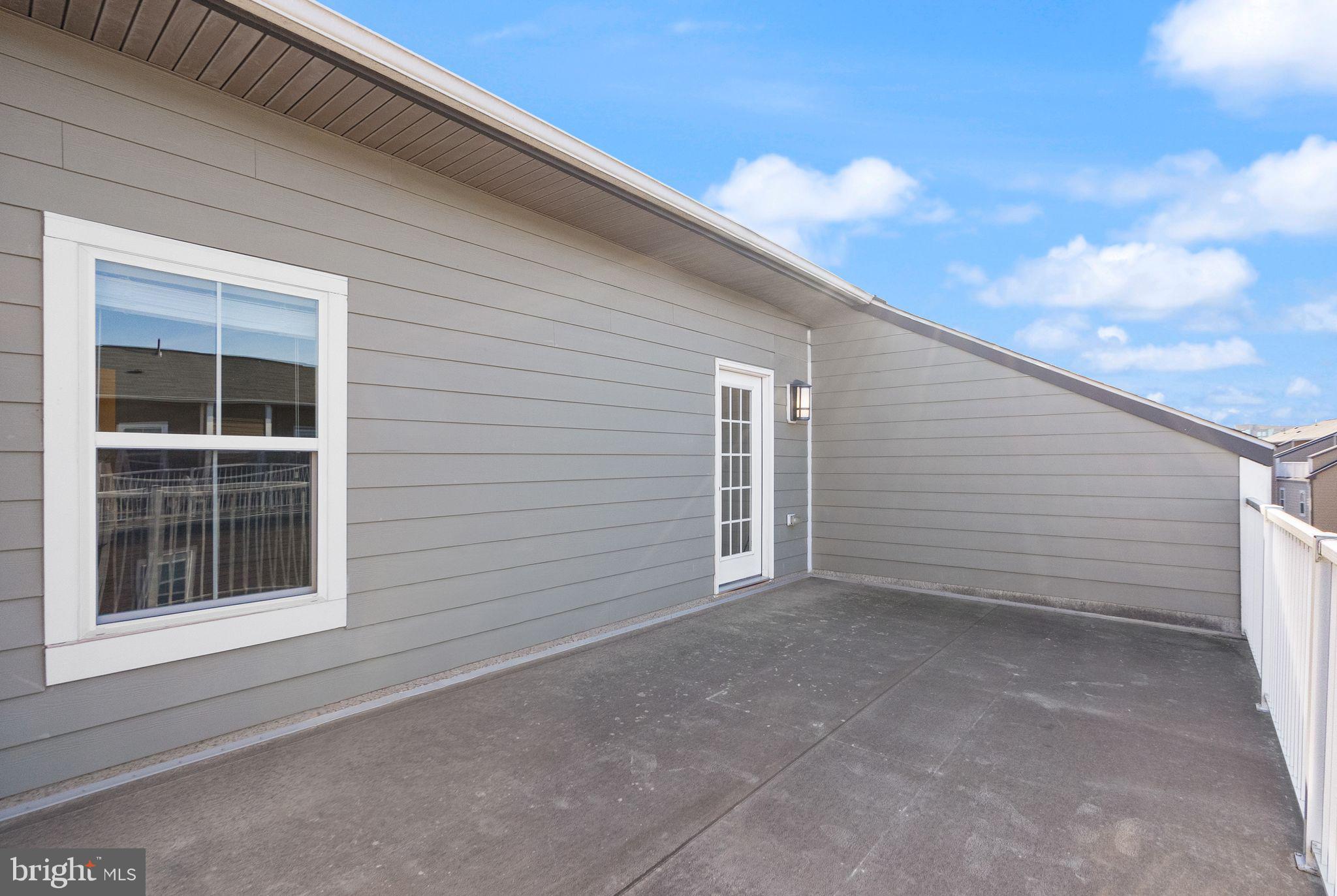 13650 AIR AND SPACE MUSEUM PARKWAY