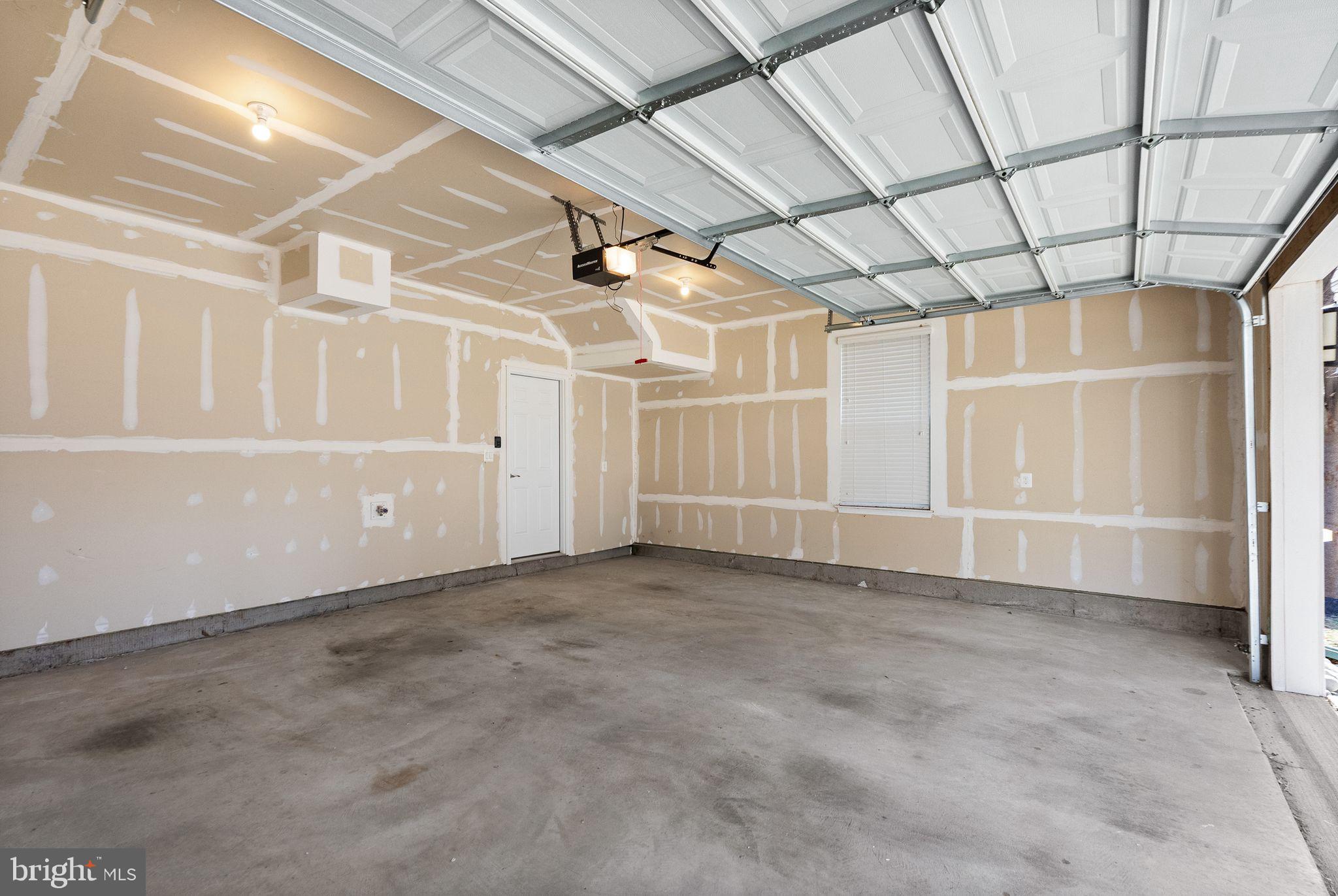 13650 AIR AND SPACE MUSEUM PARKWAY