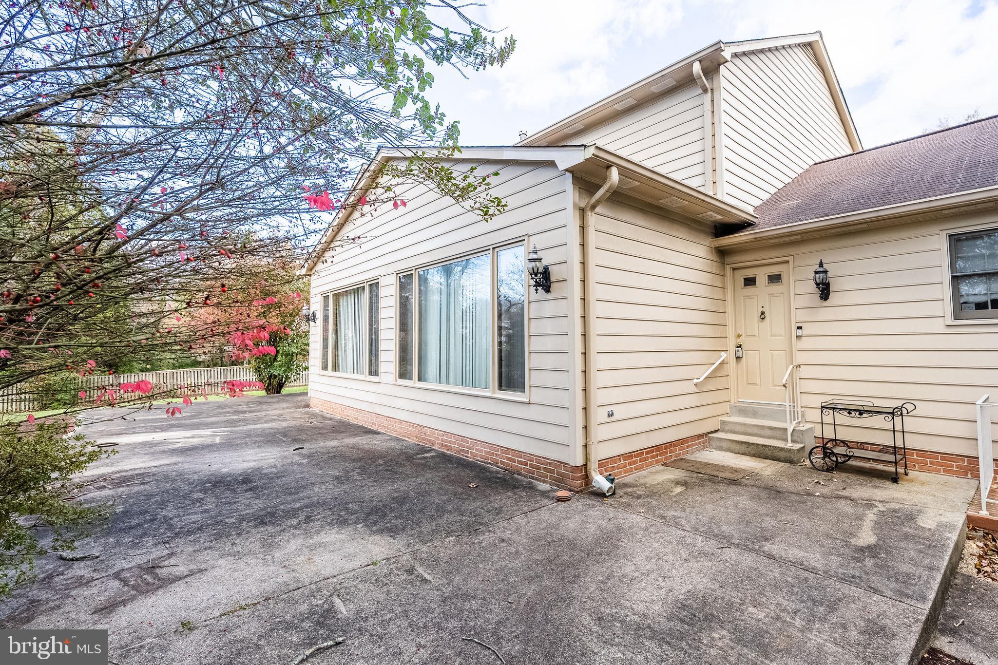 8454 TOLL HOUSE ROAD