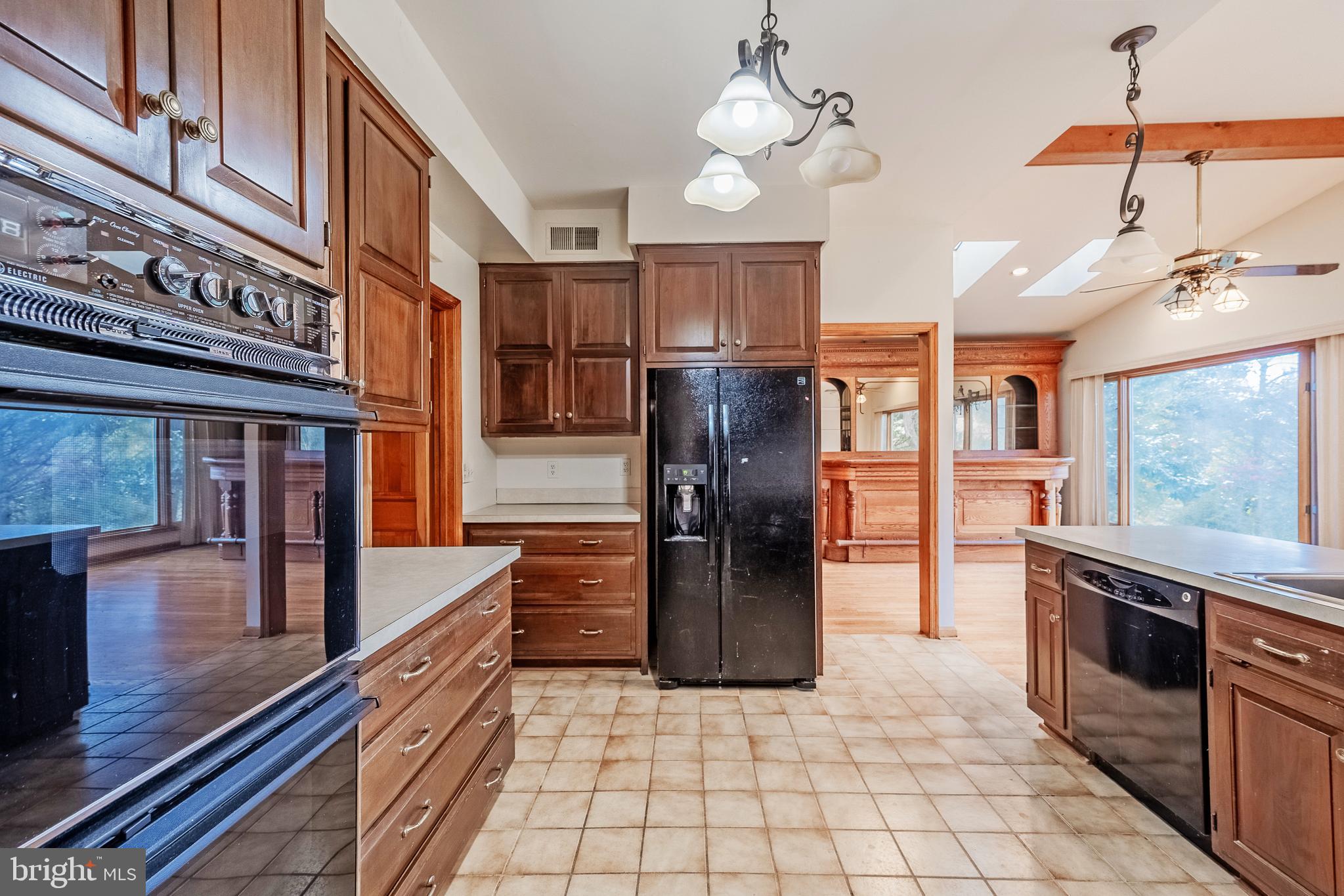 8454 TOLL HOUSE ROAD