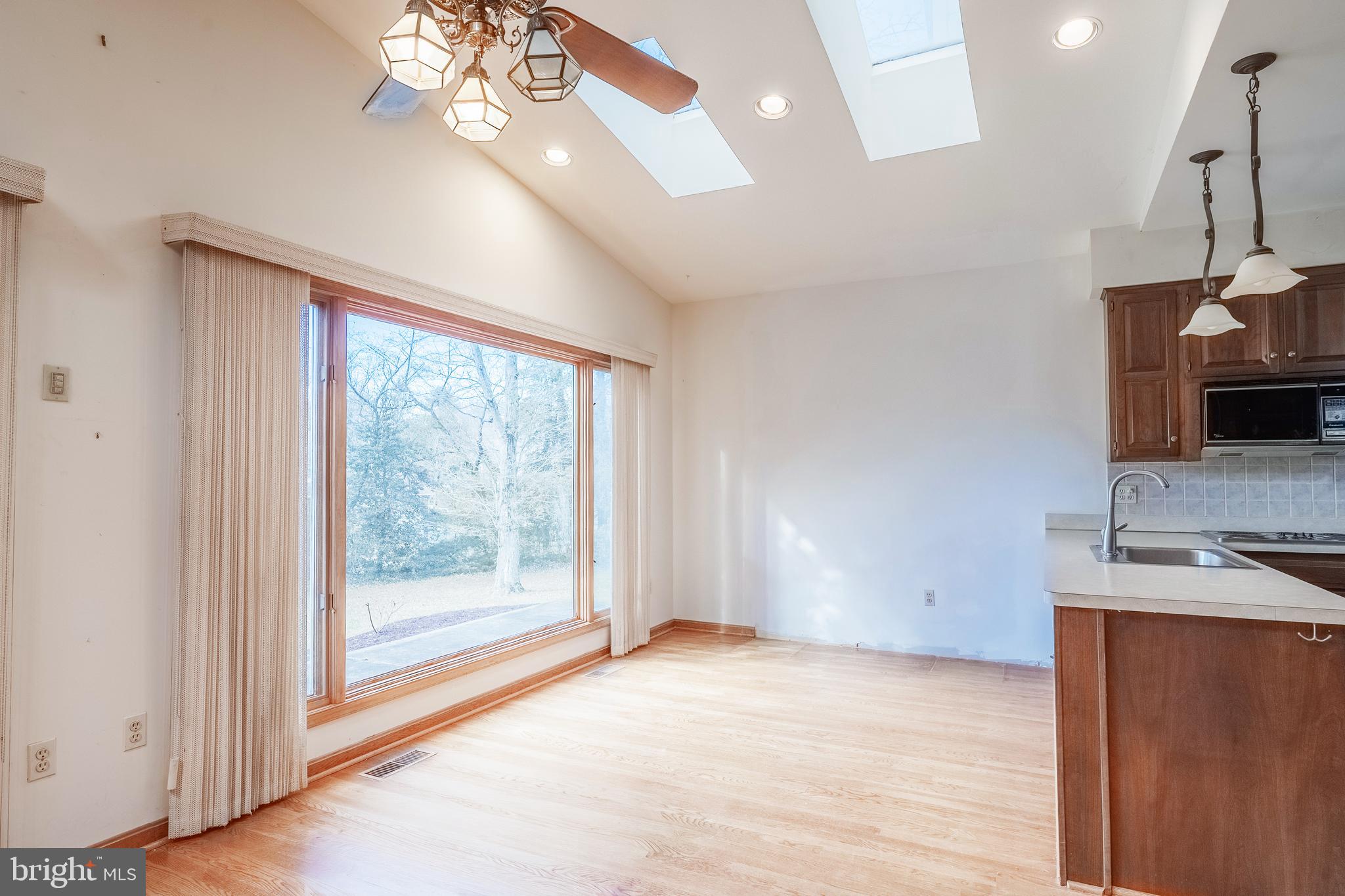 8454 TOLL HOUSE ROAD