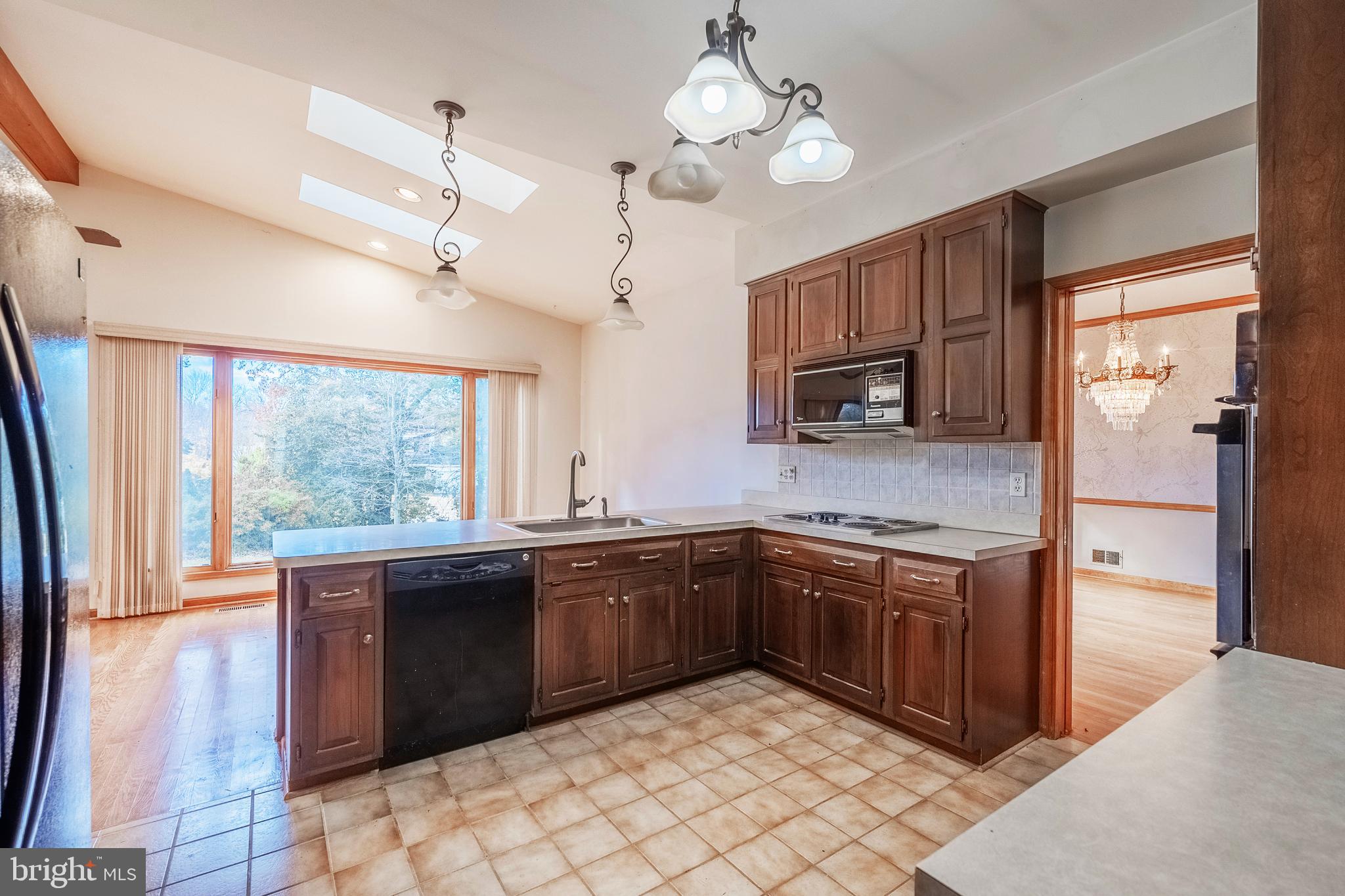 8454 TOLL HOUSE ROAD