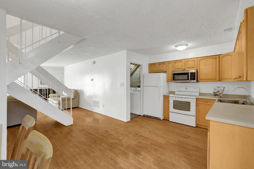 2142 CARTWRIGHT PLACE