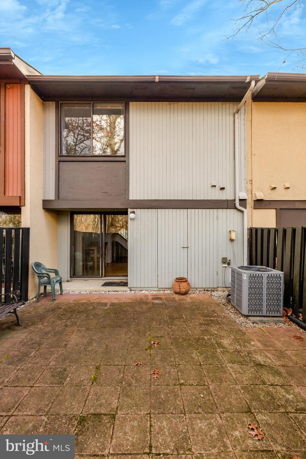 2142 CARTWRIGHT PLACE