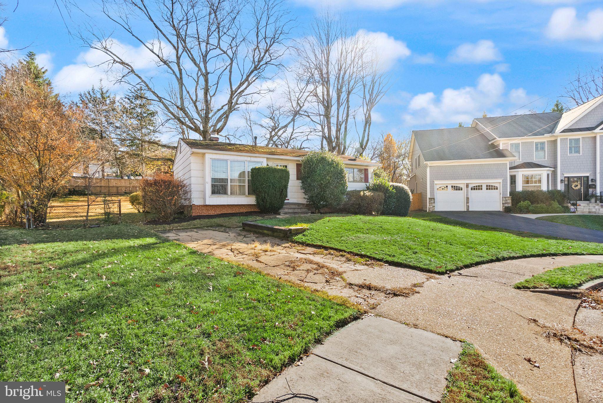 1412 PATRICK CIRCLE SW