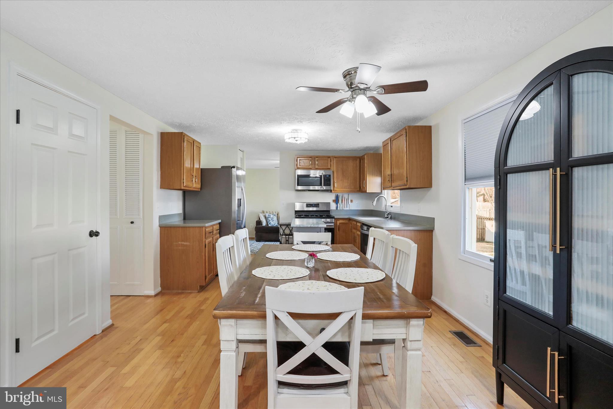 5435 TREE LINE DRIVE