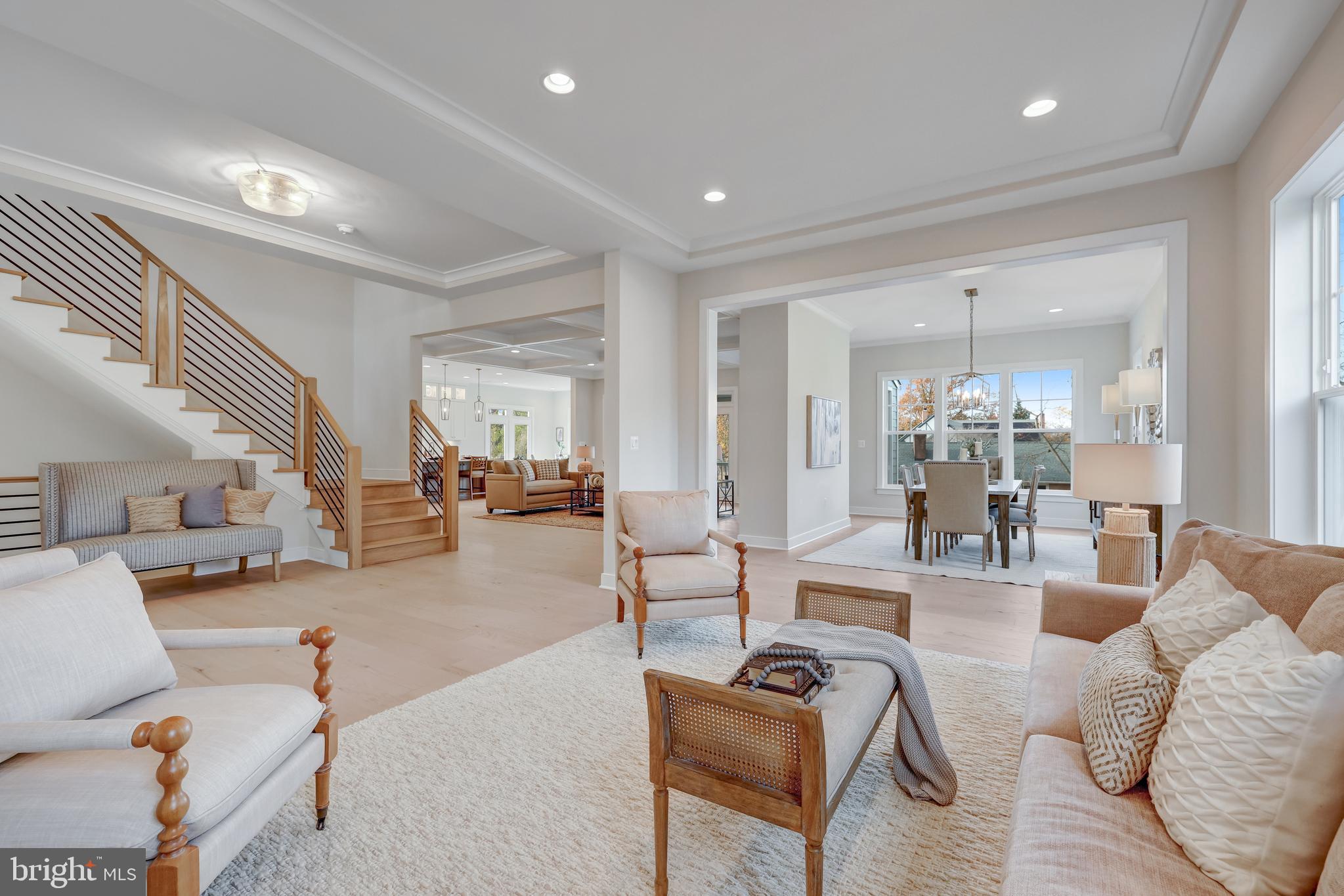 903 HILLCREST DRIVE SW