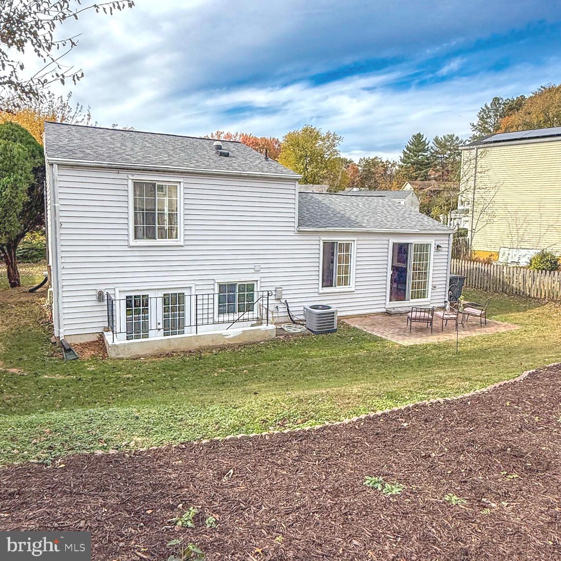 5703 OAK STAKE COURT