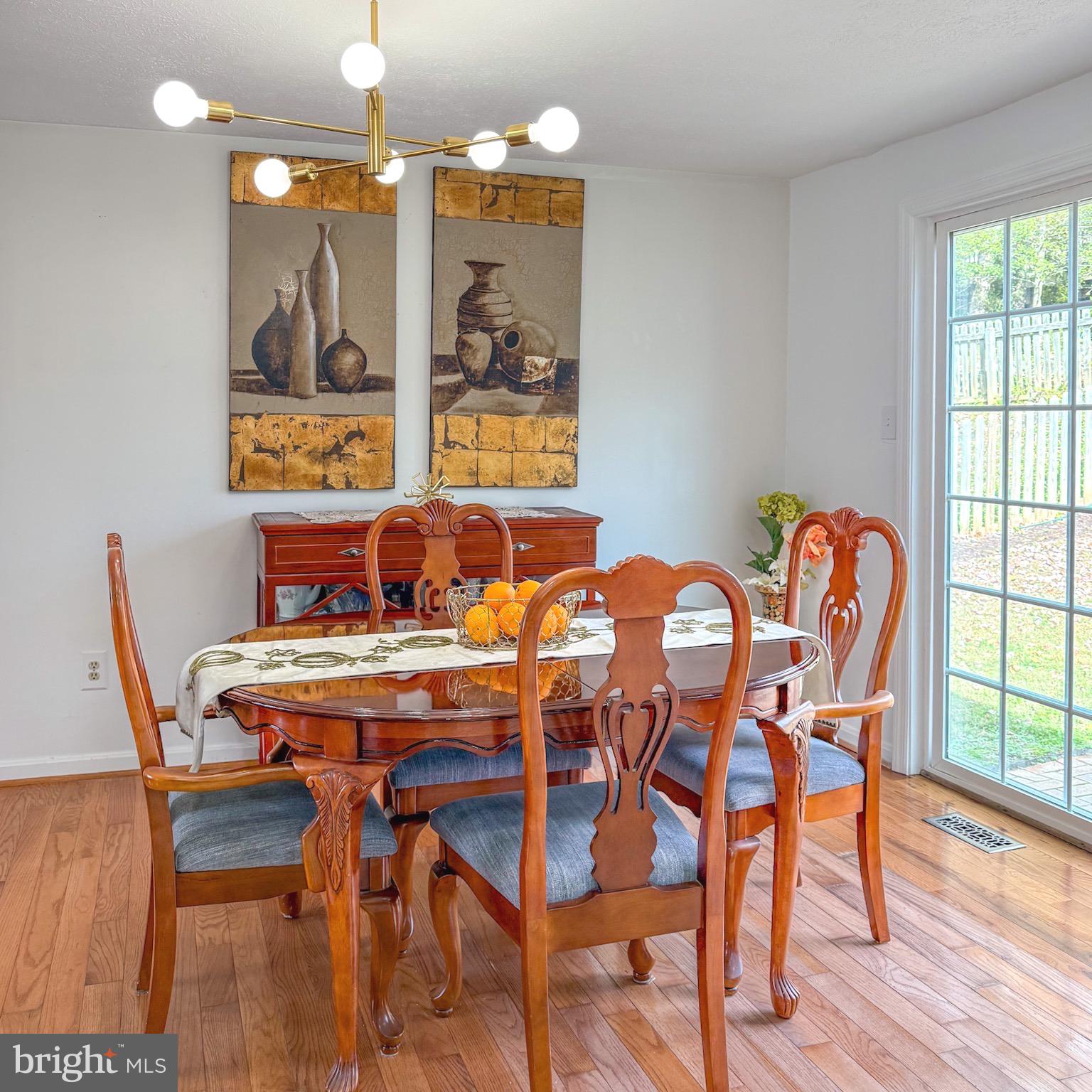 5703 OAK STAKE COURT