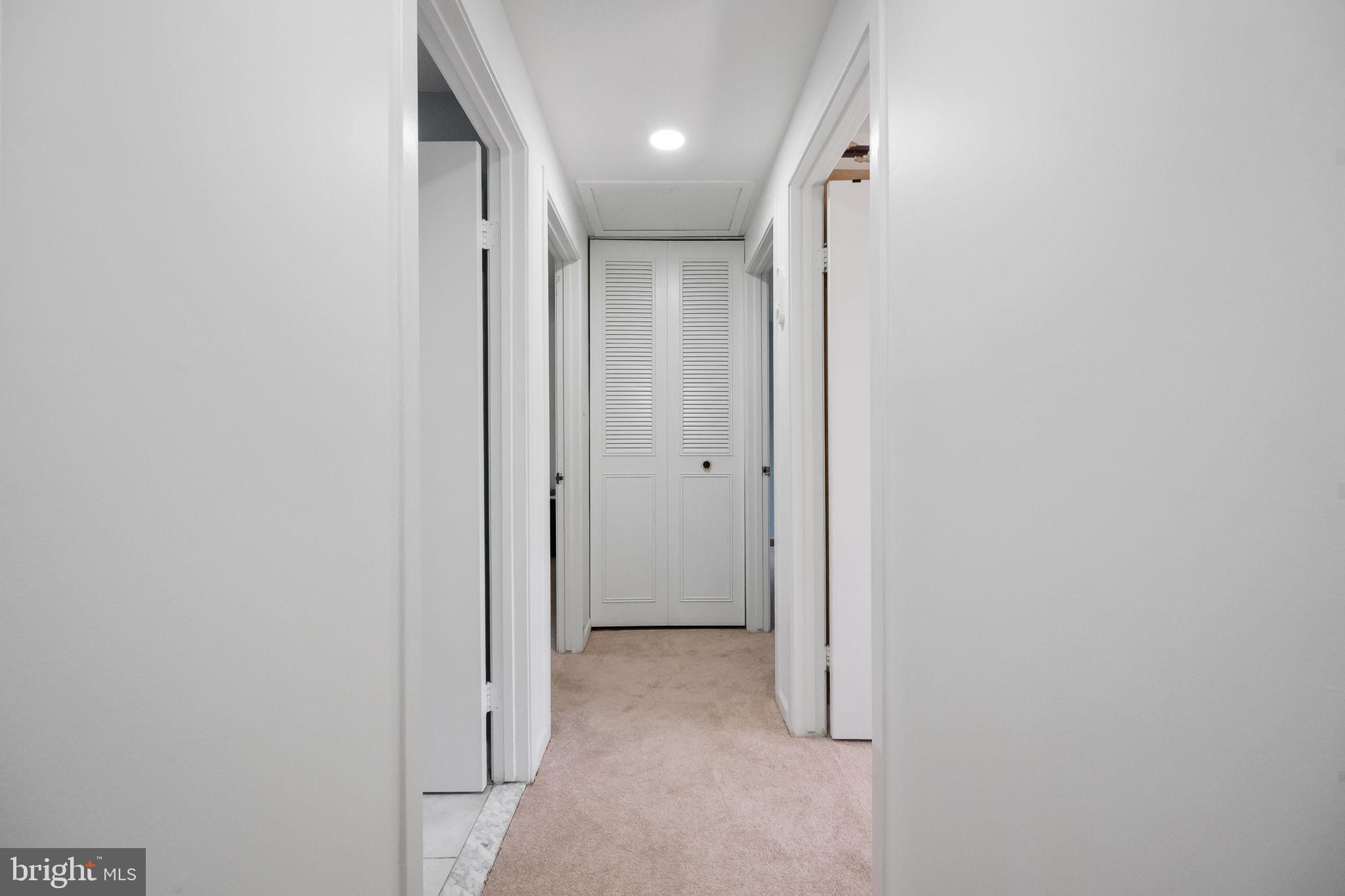 5703 OAK STAKE COURT