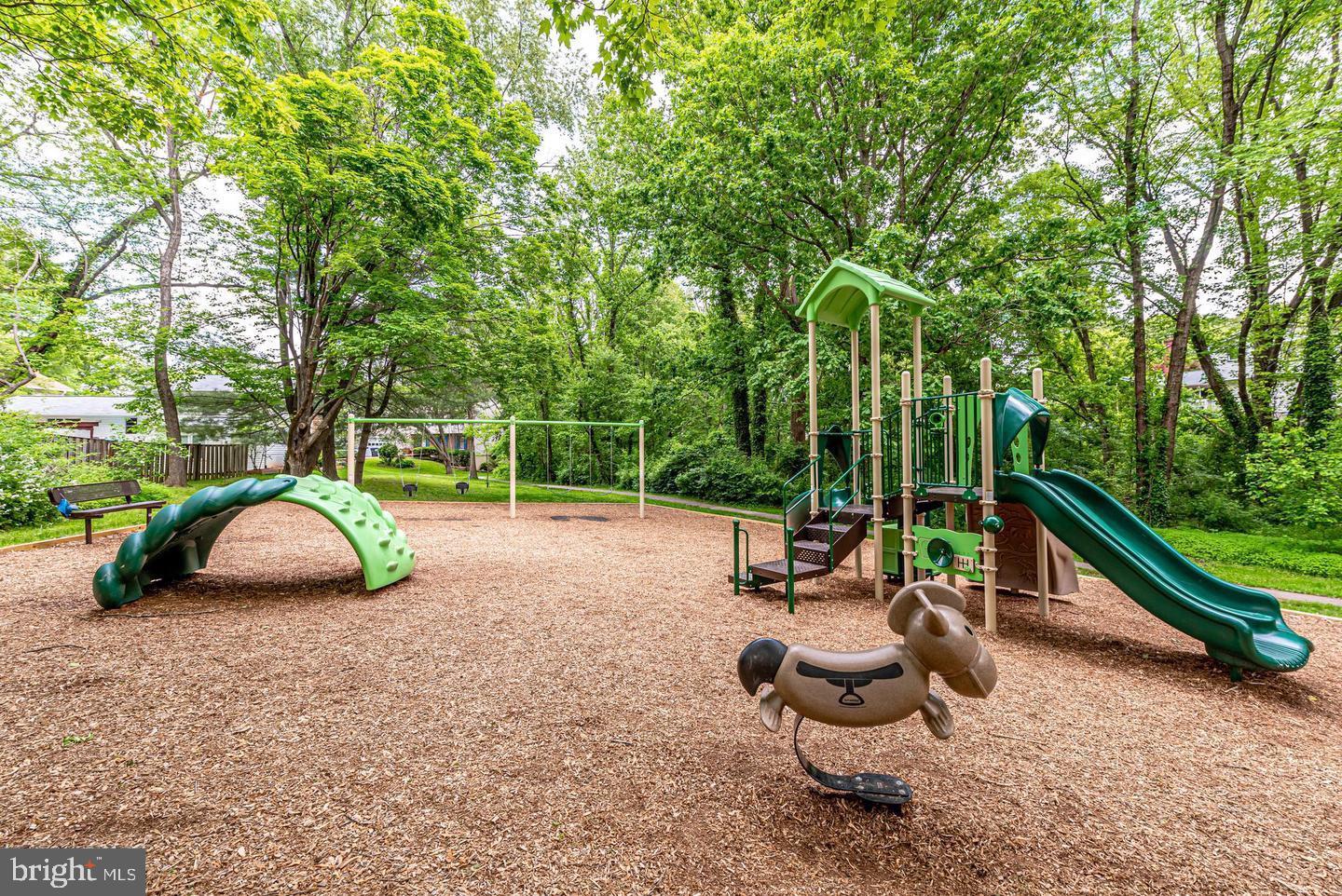 5703 OAK STAKE COURT