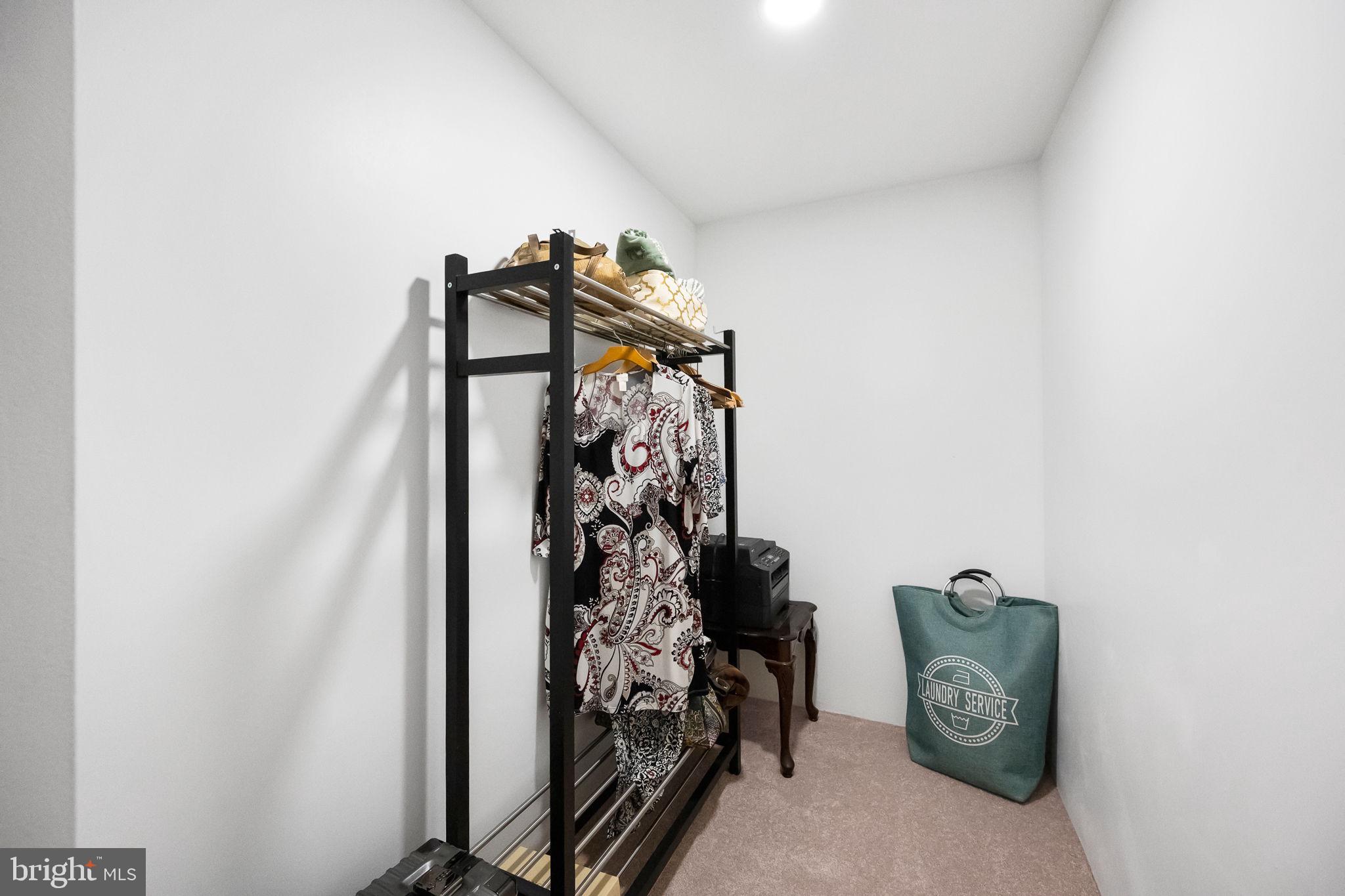 5703 OAK STAKE COURT