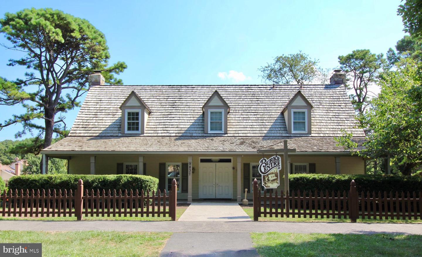 5703 OAK STAKE COURT