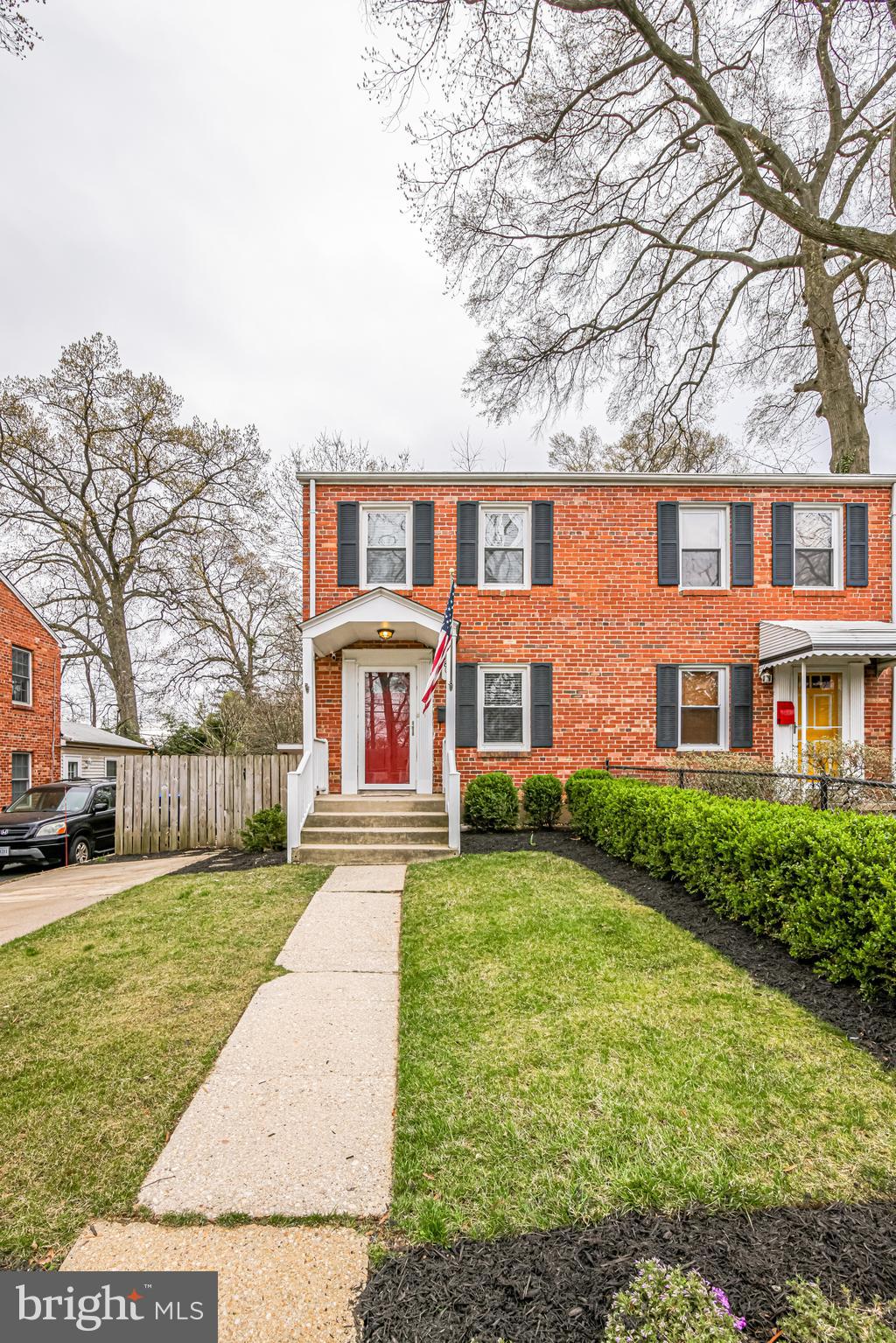 5809 MOUNT VERNON DRIVE