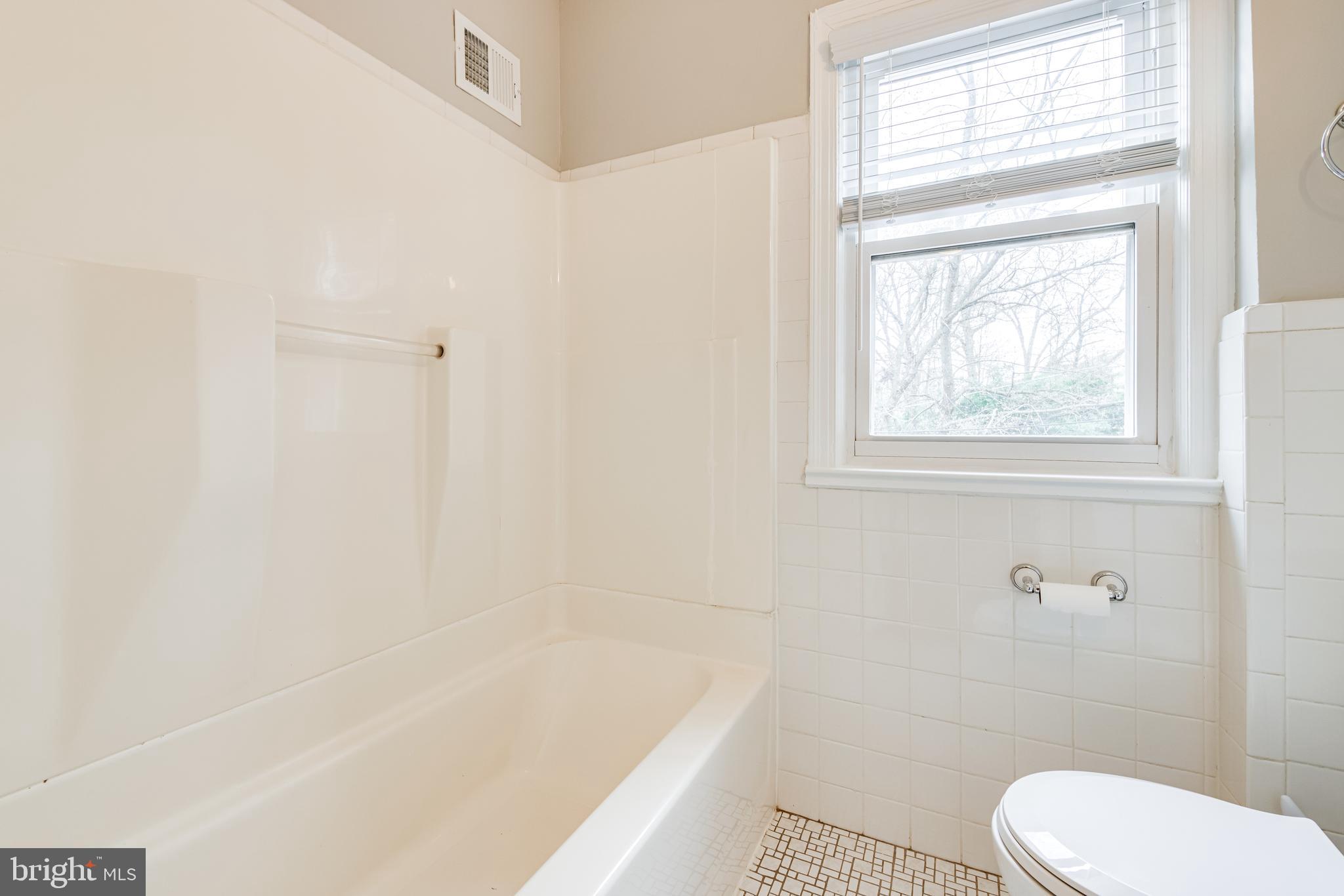 5809 MOUNT VERNON DRIVE