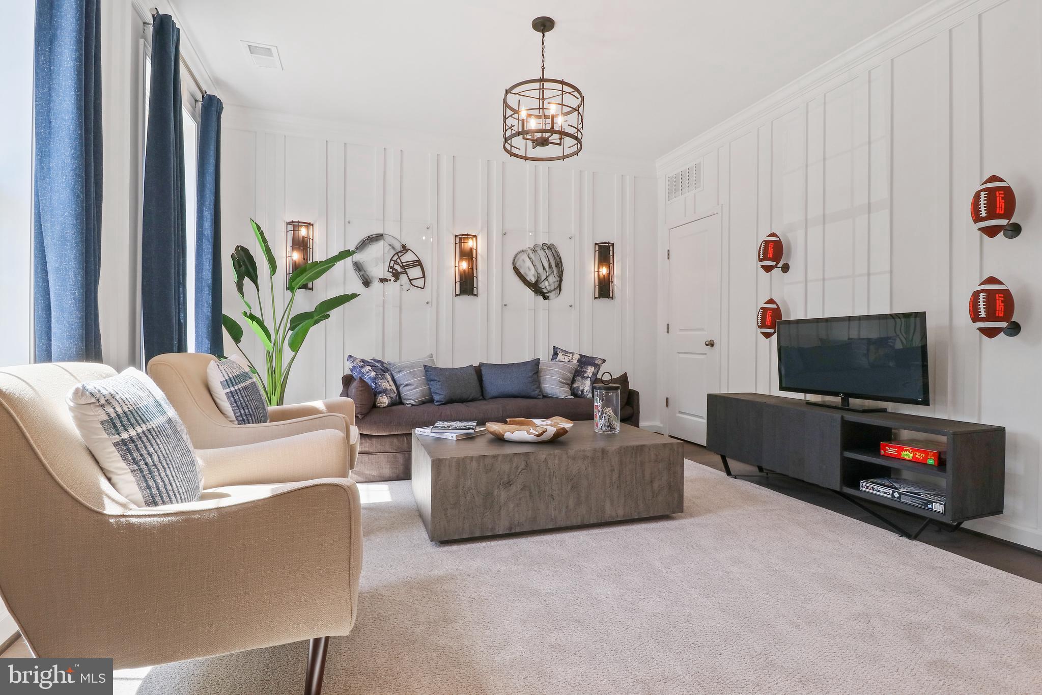 4410 FAIR LAKES COURT