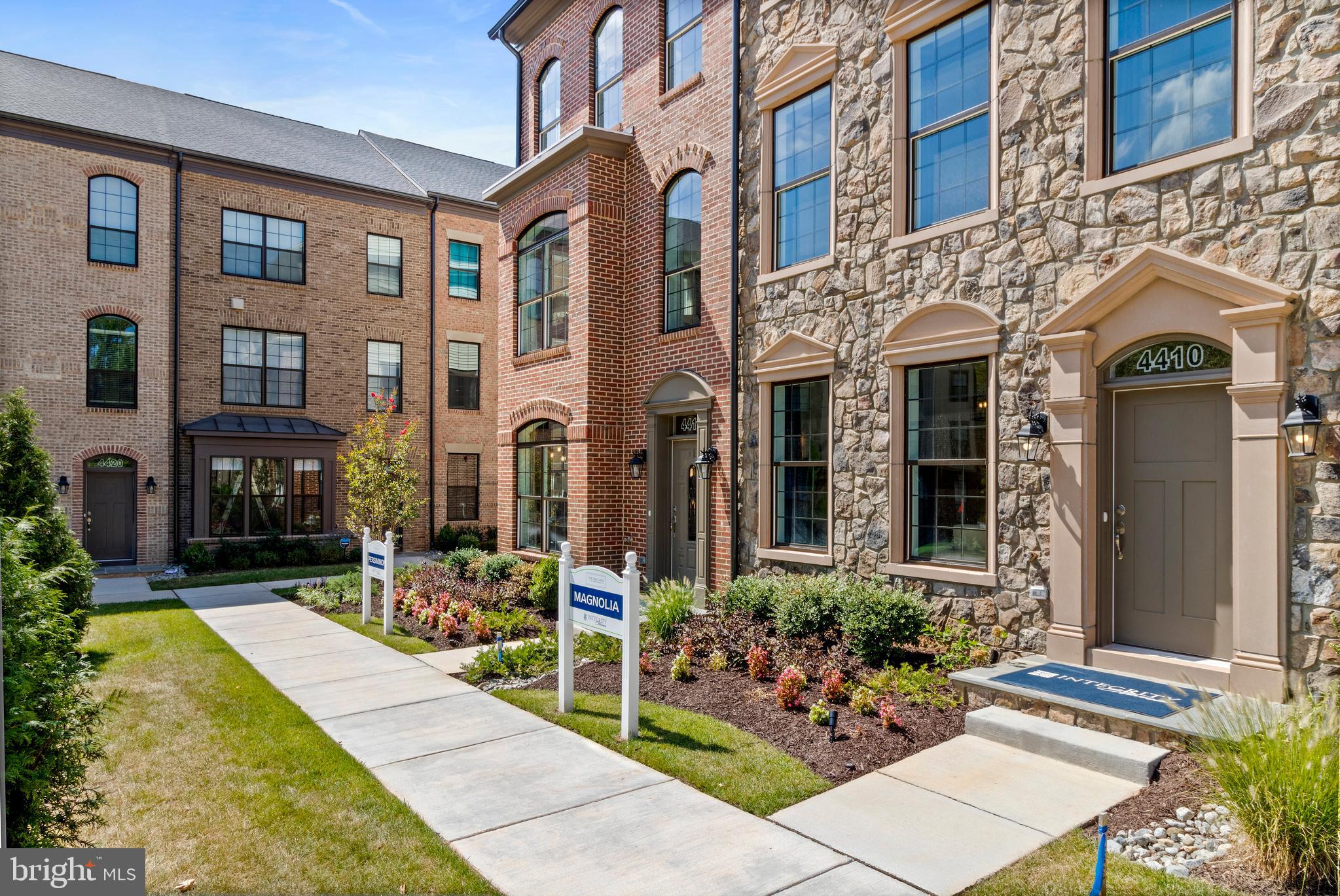 4410 FAIR LAKES COURT