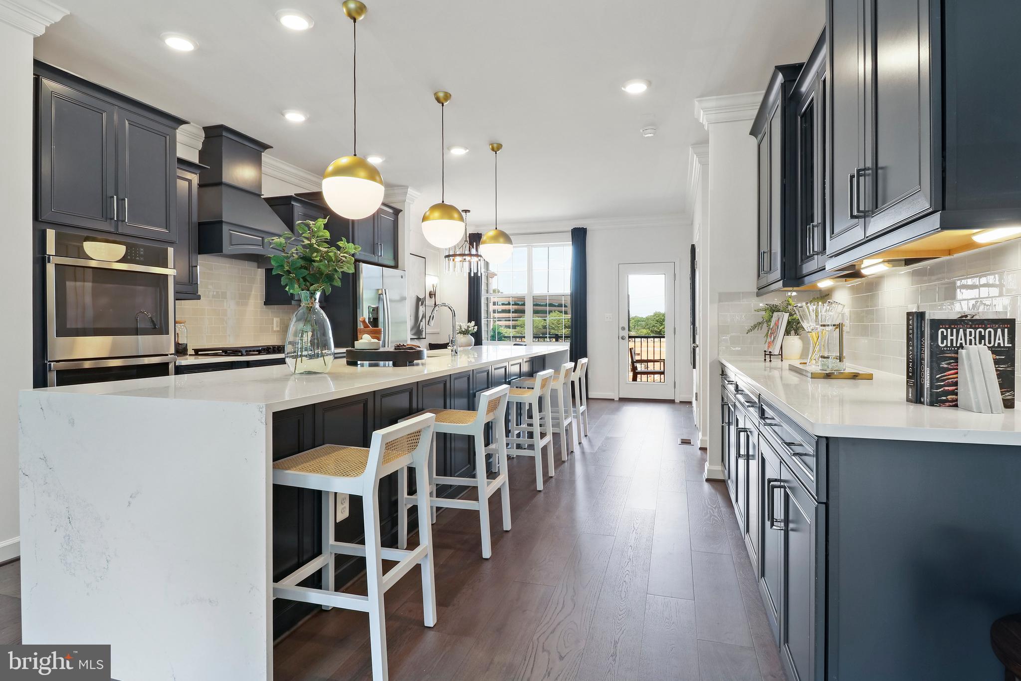 4410 FAIR LAKES COURT