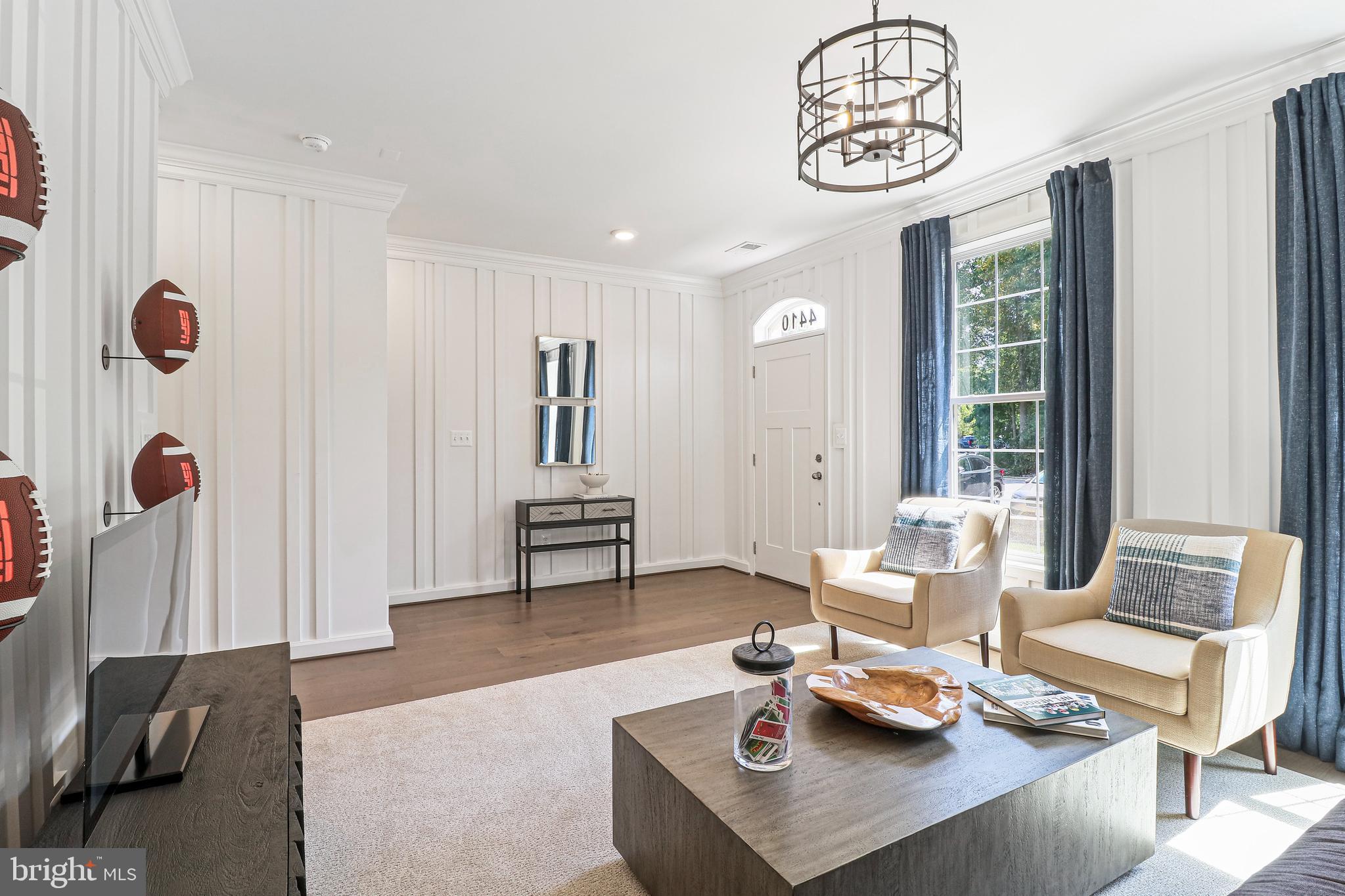 4410 FAIR LAKES COURT