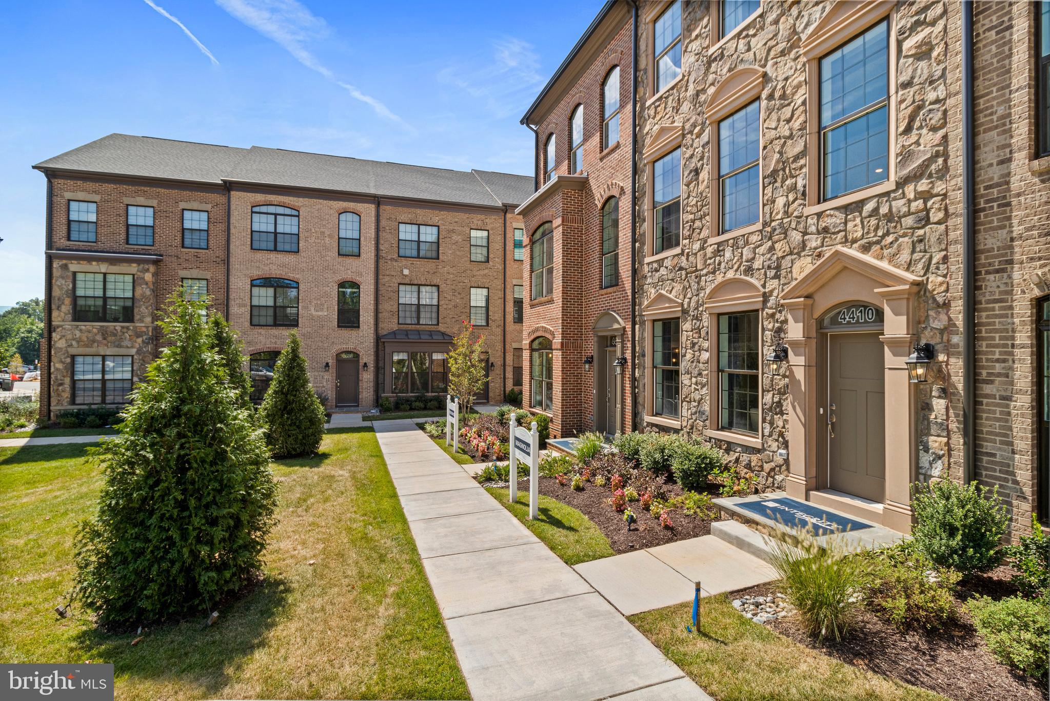 4410 FAIR LAKES COURT