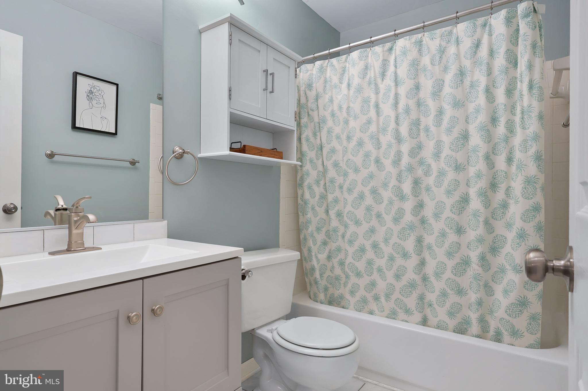 14722 STREAM POND DRIVE