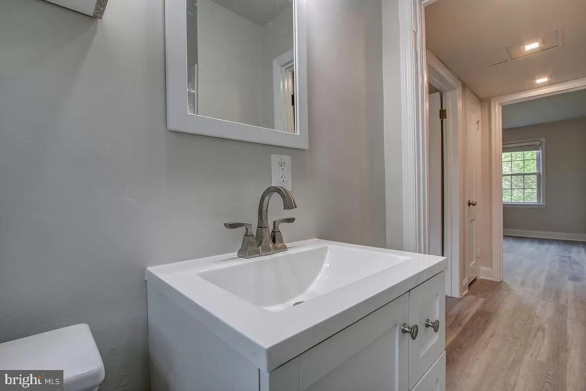 6610 E WAKEFIELD DRIVE C2