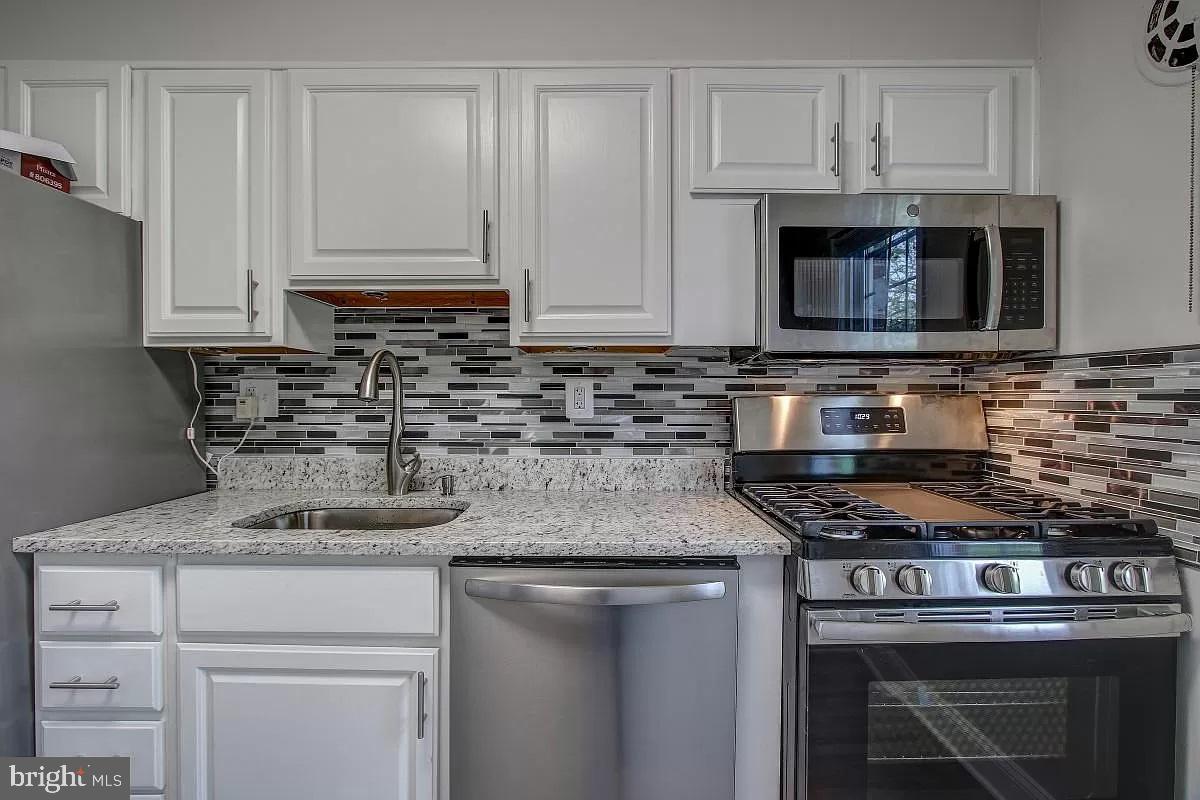 6610 E WAKEFIELD DRIVE C2