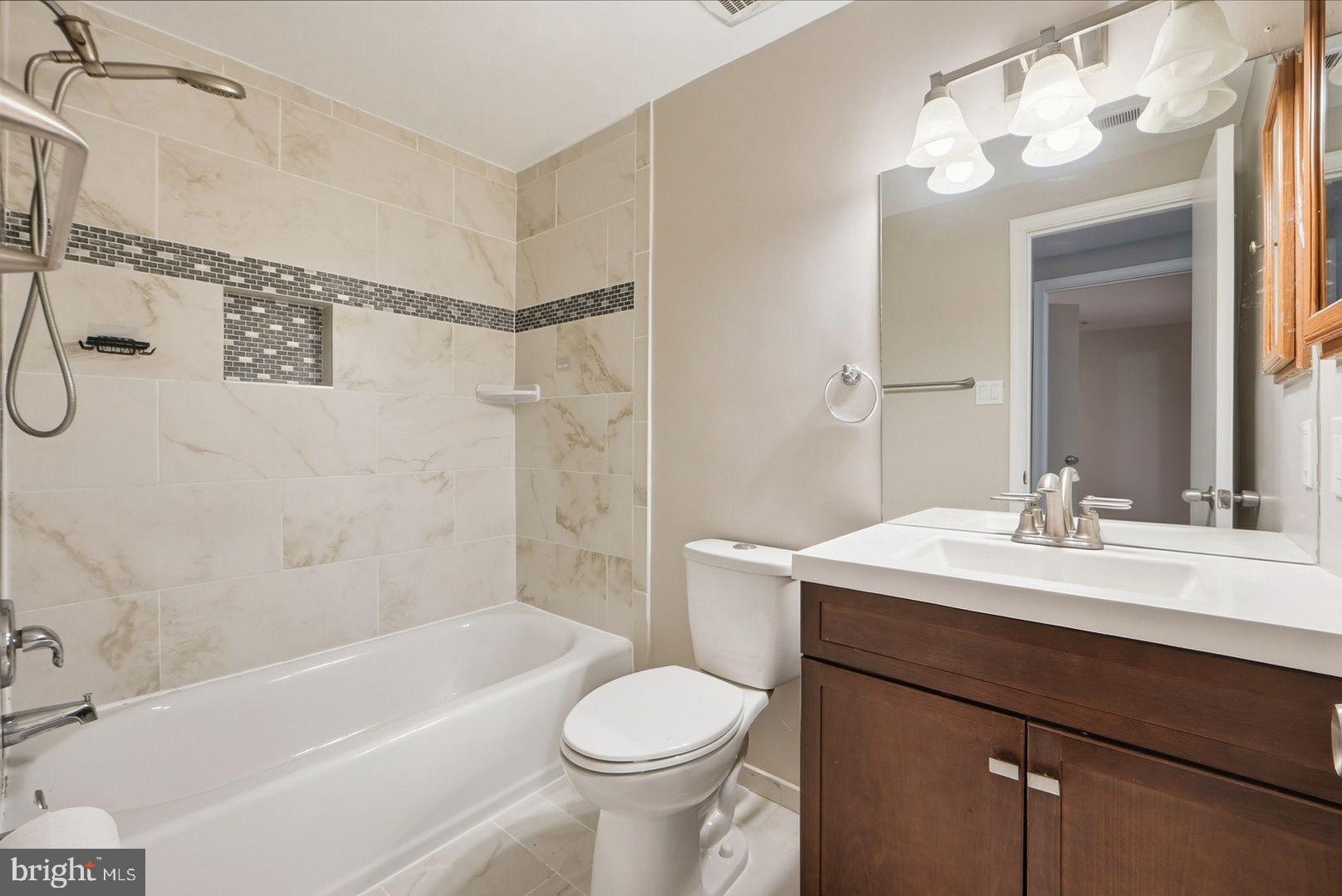 3880 ALDER WOODS COURT