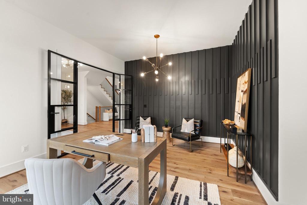 6539 FAIRLAWN DRIVE