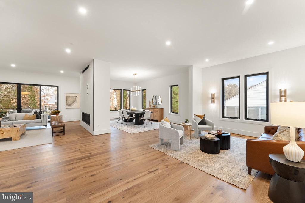 6539 FAIRLAWN DRIVE
