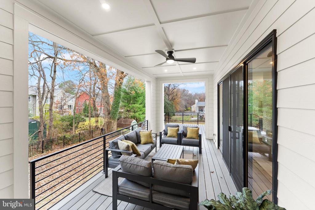 6539 FAIRLAWN DRIVE