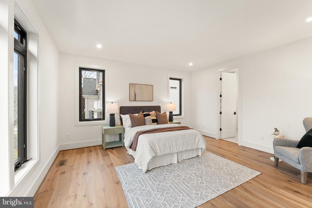 6539 FAIRLAWN DRIVE