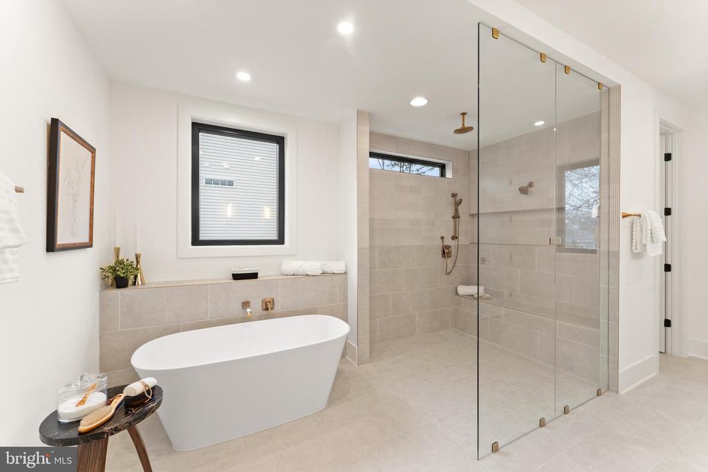 6539 FAIRLAWN DRIVE